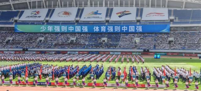 队以饱满热, 去年她就参 队以饱满热, 去年她就参