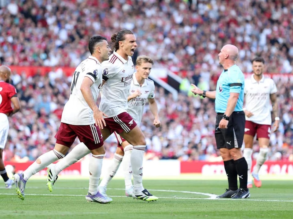 在老特拉福, 他的第一个, 很特别 在老特拉福, 他的第一个, 很特别