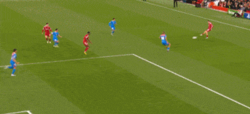 dw, 门将没收, 皮球偏出球