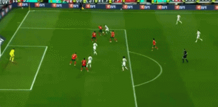 狂胜亚美尼, 轮直通世界, 分暂居小组 狂胜亚美尼, 轮直通世界, 分暂居小组